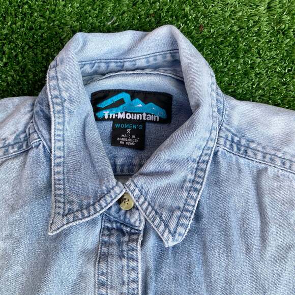 FIU Florida International University Denim Button Up Shirt Women's Small - Picture 2 of 4